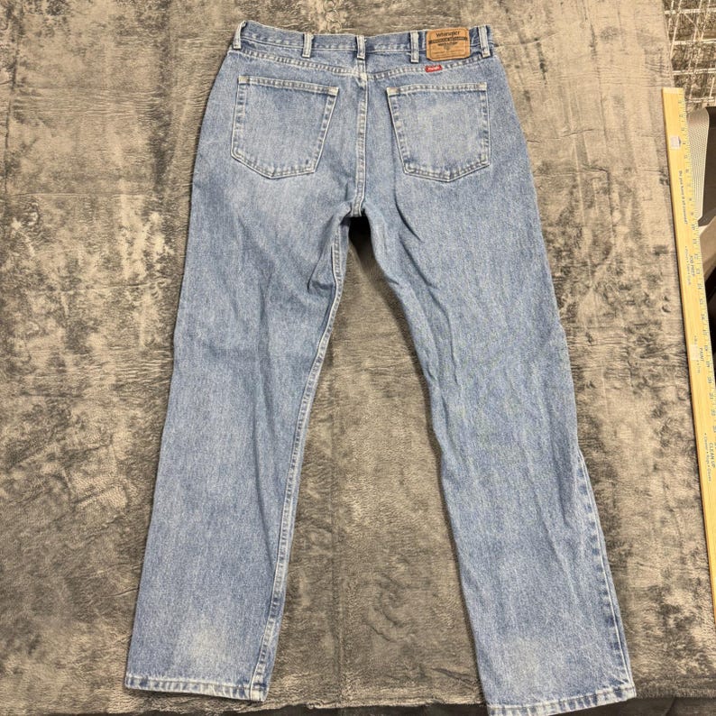 Wrangler Men's Straight Leg Jeans – Medium Wash 100% Cotton (36x32) Bild 8