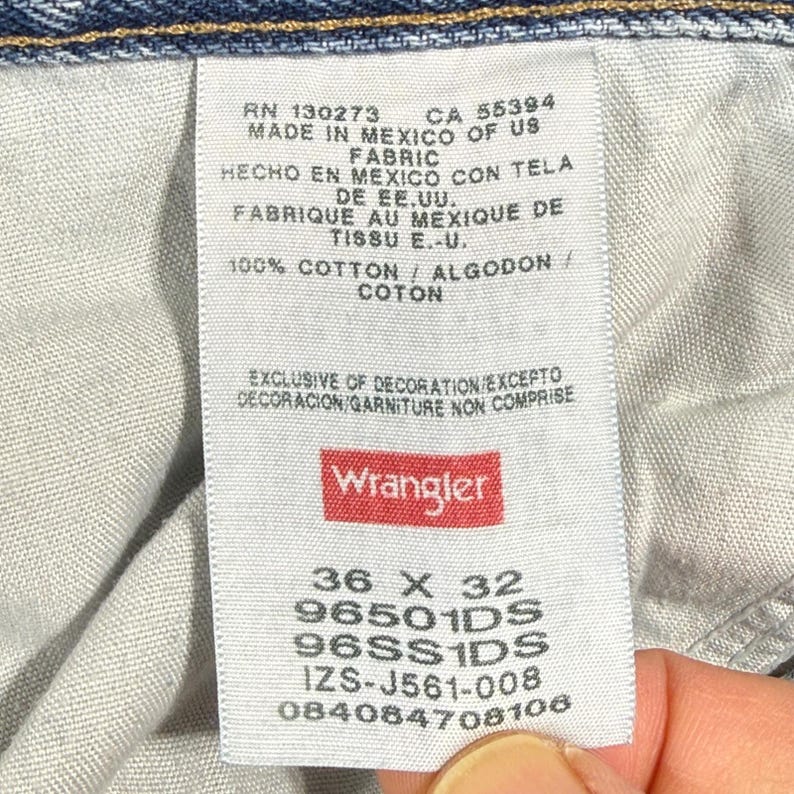 Wrangler Men's Straight Leg Jeans – Medium Wash 100% Cotton (36x32) Bild 3