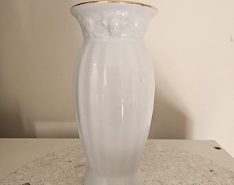 Porcelain Vase with Gold Rim - Elegant Vintage Decor