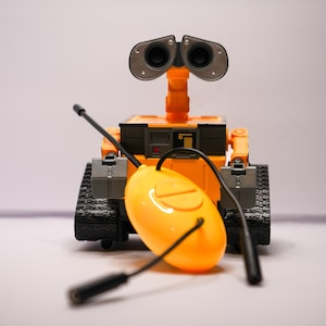 Switch-anpassad RC Pixar Wall-E fjärrkontrollfigur