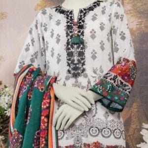 アジアンドレス、女性服、ファッションドレス、高級ドレス、パキスタンスーツ、クルタ、シャルワール、ドゥパッタ、インド風シャルワール、パキスタンブランド