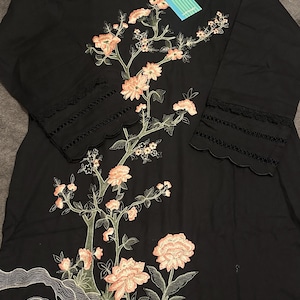 アジアンドレス、女性服、ファッションドレス、高級ドレス、パキスタンスーツ、クルタ、シャルワール、ドゥパッタ、インド風シャルワール、パキスタンブランド