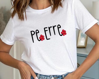 Camiseta Pe Erre corte femenino, T-Shirt Boricua Casual con Flor de Maga