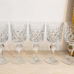 8 oz wine glass 8oz Tapered Wine Glass – Martini Incentives main image 0