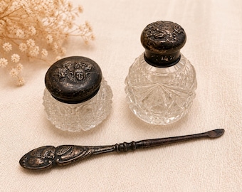 Antikes edwardianisches Schminktisch-Set aus geschliffenem Kristall | Schminktisch-Set mit silberner Platte