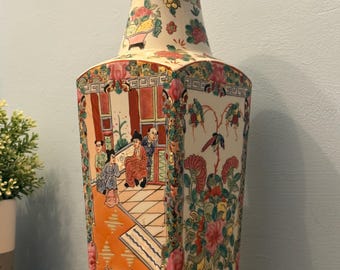 Antyczny wazon porcelanowy Famille Rose | Chińskie dekoracje figuralne z motywem kwiatowym
