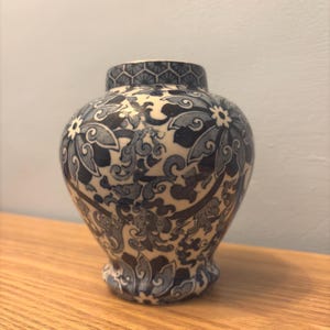 Antique Chung Wood And Sons Blue And White Chinese Ceramic Ironstone Vase - Floral Patterned Ceramic Vase - Blue And White Home Decor