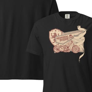 Vintage Motorcycle Club Graphic T-Shirt – Retro Biker Emblem Design for Riders and Motorcycle Enthusiasts