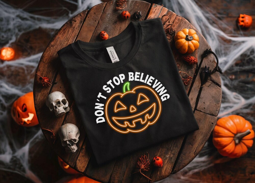 Snoopy Great Pumpkin Halloween Shirt, Charlie Brown Fall Shirt, Cute Peanuts Halloween Crewneck, Funny Halloween Shirt, Halloween Gift Fashion24Hs