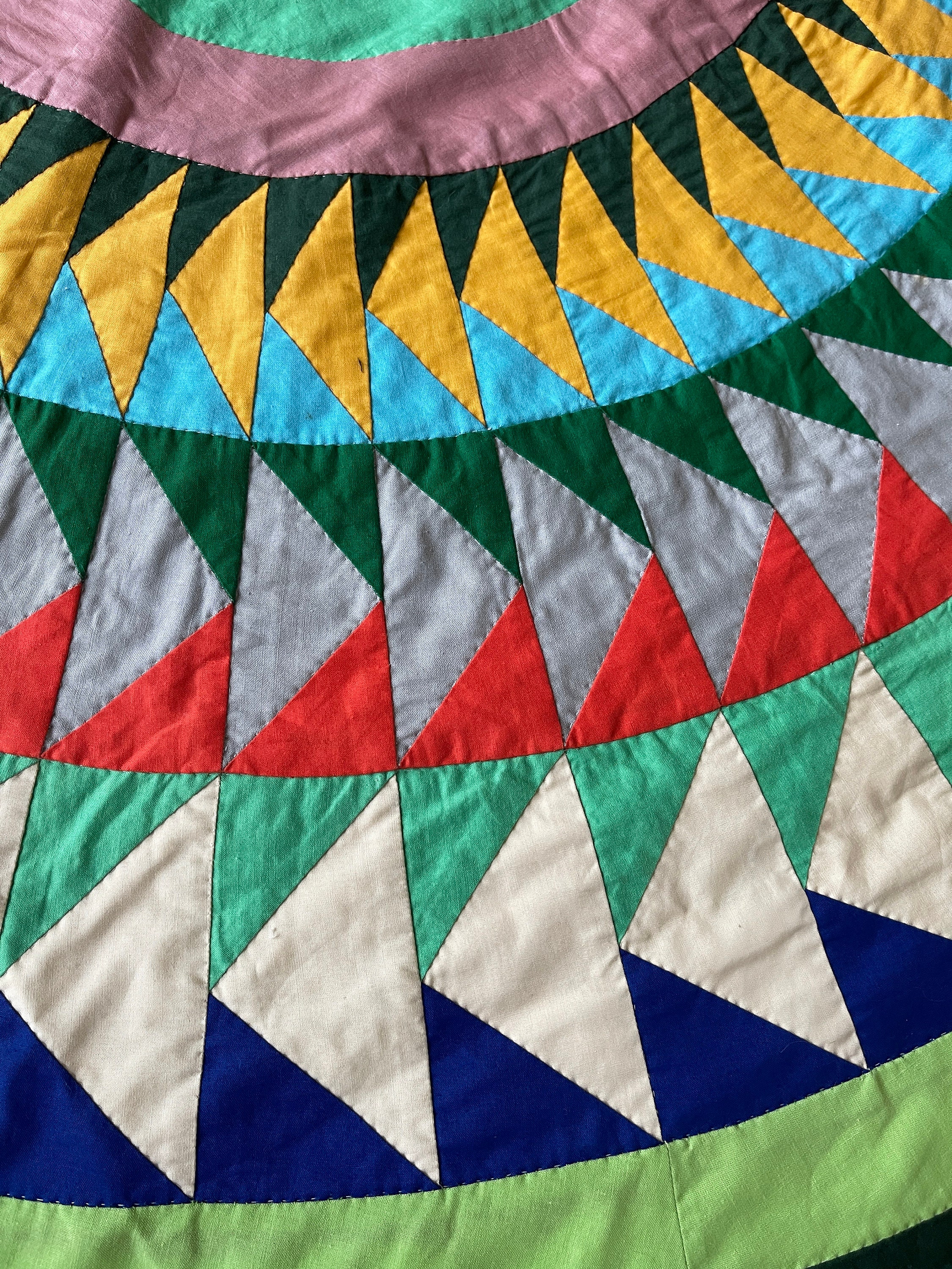 Circular Flying Geese Hand Quilted Tablecloth Vintage Fiesta Colors 57 ...