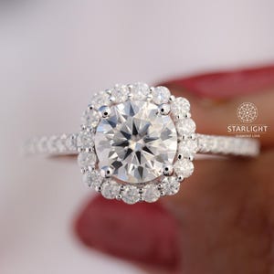 7mm Round Cut Halo Moissanite Diamond Engagement Ring, 14k White Gold Wedding Ring, Bridal Ring For Women, Halo Ring, Anniversary Gift