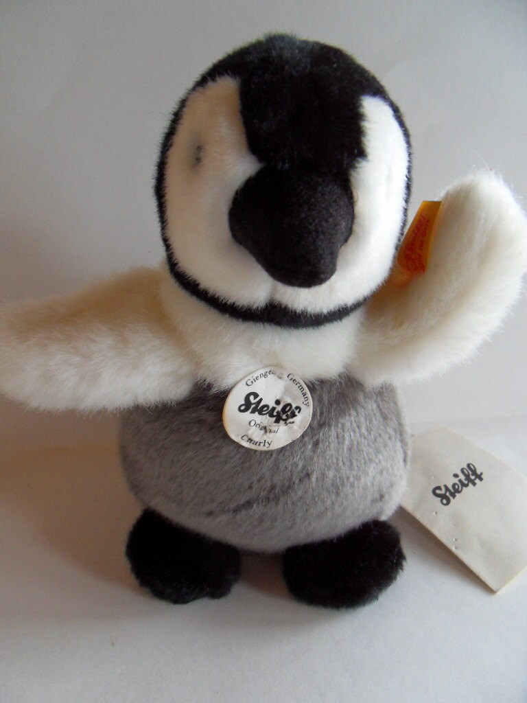 steiff lari penguin