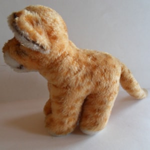 Steiff lion, baby lion, w. chest tag, made in Germany 687