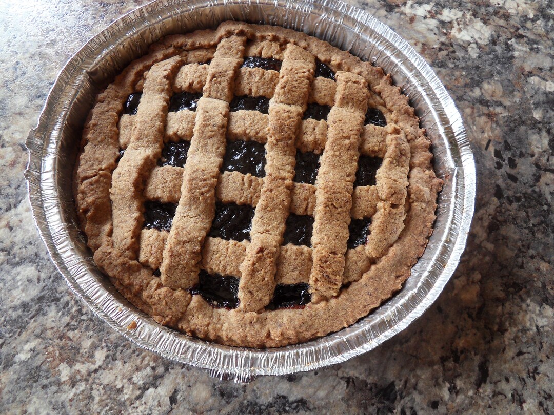 German Linzer Torte Cake Pie Baked With Original German Recipe From Dr ...
