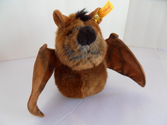 steiff bat