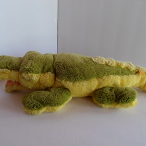 Steiff alligator crocodile large button flag made in Germany 2552