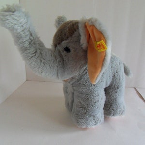 Steiff elephant button flag stuffed animal Germany 2225