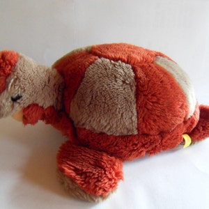 Steiff turtle, large, Cosy Slo, w. flag, EAN 5420/32, Germany 836