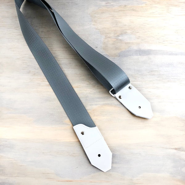 Guitar Strap Leather and Seat Belt - Gray