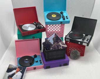 Mini "vinyl" record albums & Collection crates