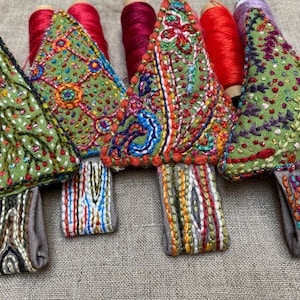 DIY Embroidered Christmas Tree Ornaments
