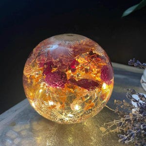 4-Inch Resin Globe Night Light with Dried Flowers Epoxy Sphere Lamp, LED Floral Light, Unique Gift, Handmade Home Decor, Preserved, Crafts