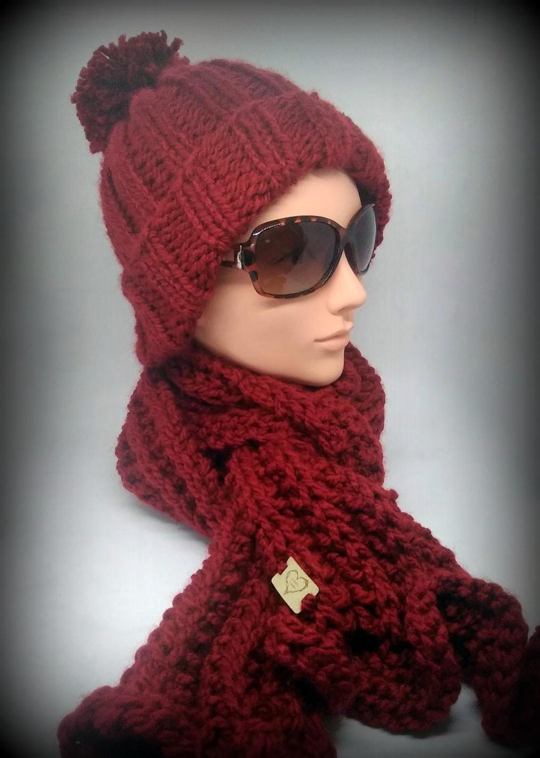 Hand-knitted Red Scarf Made of High Quality Wool
