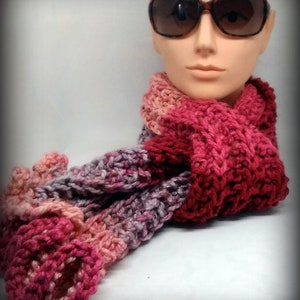 HAND KNIT SCARF - pink, red ruffle