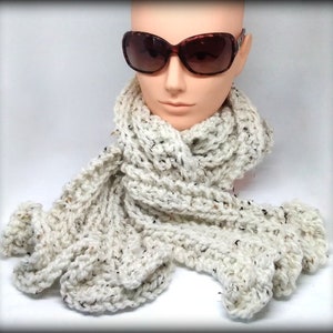 HAND KNIT SCARF - cream tweed ruffle