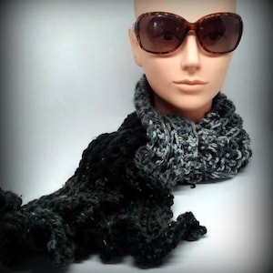 HAND KNIT SCARF - black, gray tweed ruffle