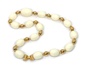 1960s TRIFARI Single Strand Chunky Oval Cream Coloured and Gold-Tone Beaded Necklace