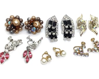 DETASH - Six paires de boucles d'oreilles clip non signées - Strass, perles, fausses perles, rouge, vert, noir, marron, or, rose, vert - Lot n° 10