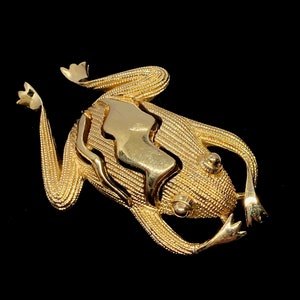 Broche grenouille dorée texturée et brillante TRIFARI vintage image 10