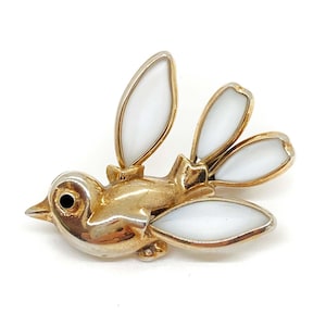 Trifari dog brooch - Etsy 日本