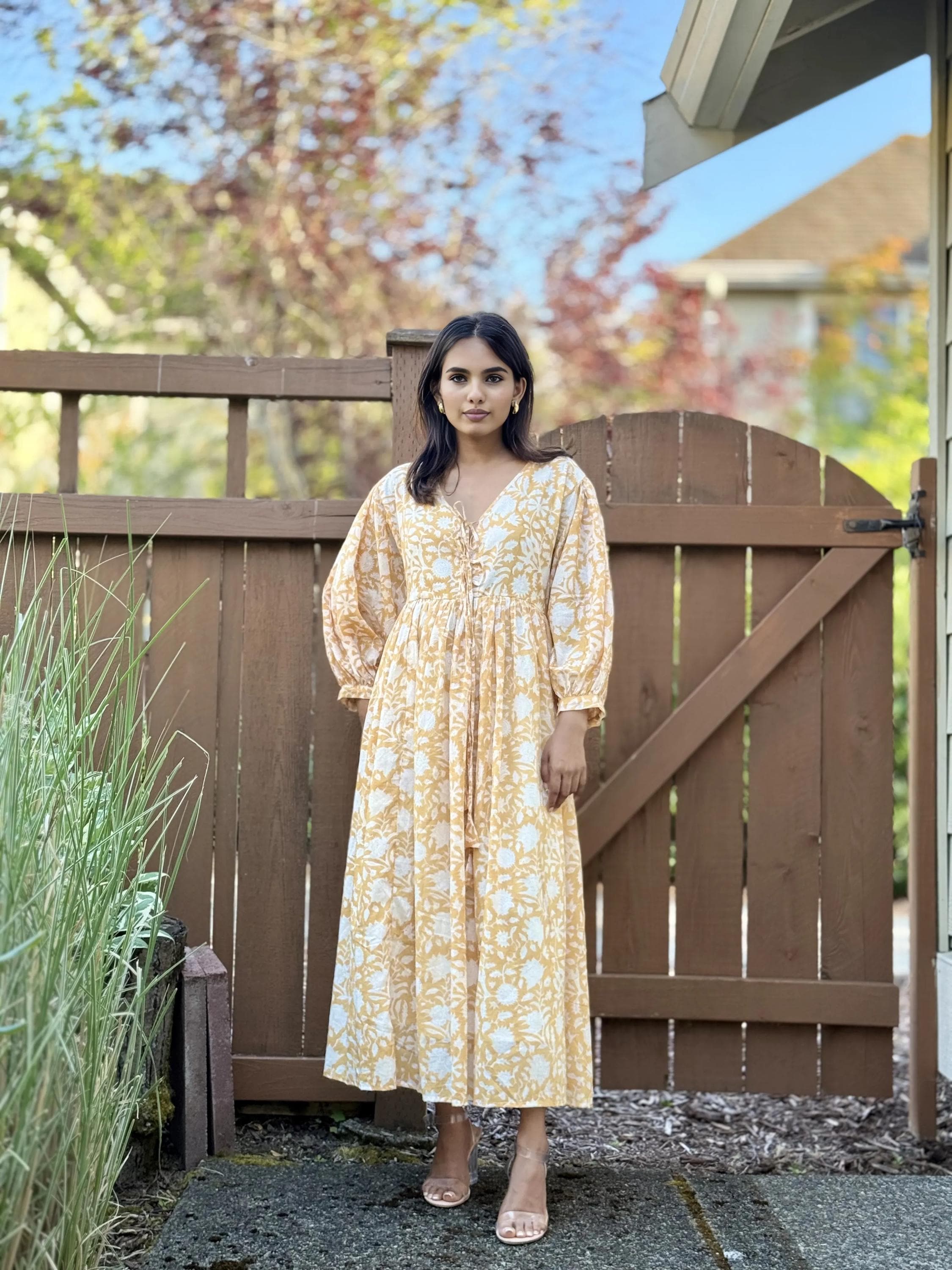 woman's dress Chic White Midi Dress
