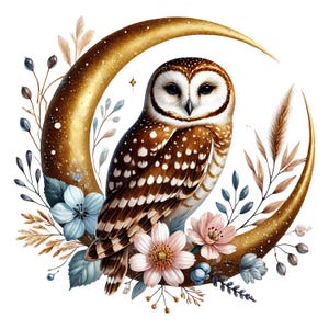 Op de afbeelding: Illustratie van een bruin-witte uil in een gouden halve maan, omringd door bloemen en bladeren. De uil heeft een hartvormig gezicht en bruine vlekken. De bloemen zijn in tinten blauw en roze.