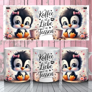 Può includere: Tazza da caffè in ceramica bianca con un pinguino dei cartoni animati con un fiocco rosa, circondato da cuori e fiori. La tazza ha il testo tedesco "Kaffee ist Liebe in Tassen".