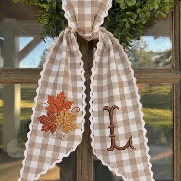 Guirnalda de otoño bordada personalizada, lazo para colgar en la puerta con monograma, hoja de bellota de otoño