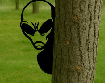 Halloween Outdoor Decor Alien Peek-a-Boo Metal Sign, Funny UFO Tree Decor, 14 Gauge Steel Yard Art, Prank Gift for Him