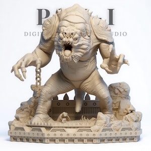 Puede incluir: Escultura beige de una criatura monstruosa con dientes y garras afiladas, de pie sobre una base decorativa. La criatura tiene una expresión amenazante y sostiene una cadena. La base tiene recortes circulares y una estructura similar a una valla.