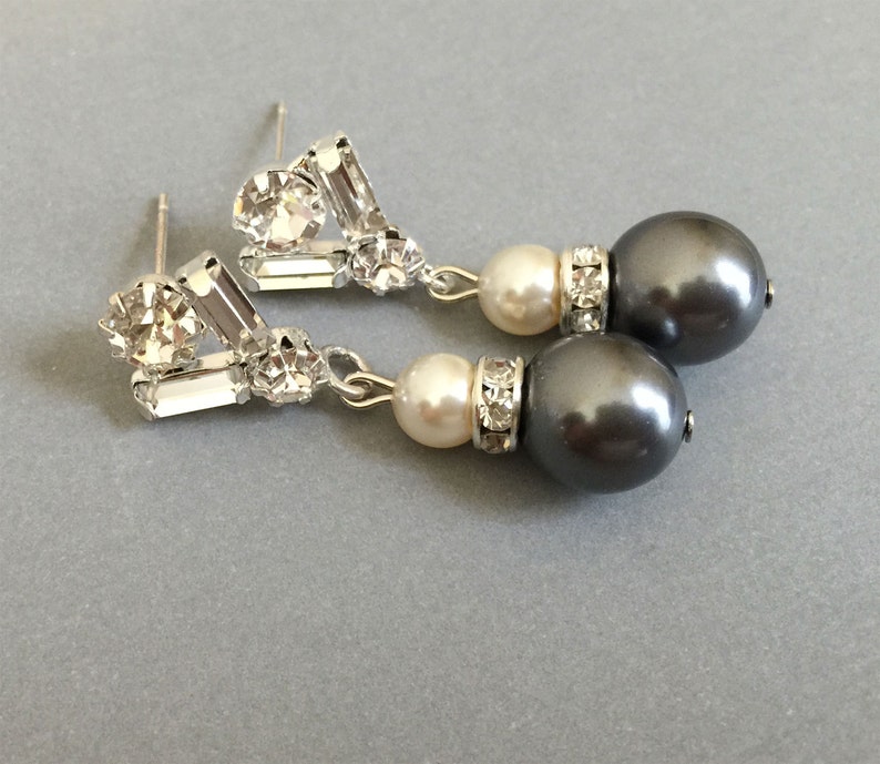Dark grey pearl earrings Clearance