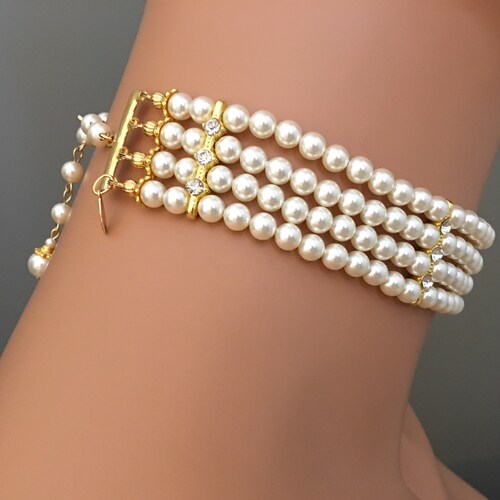 Pearl Choker Earrings Set in Gold shops and Cream Ivory or White pearls with backdrop 4 strands and long earrings Gifts for her wedding choker