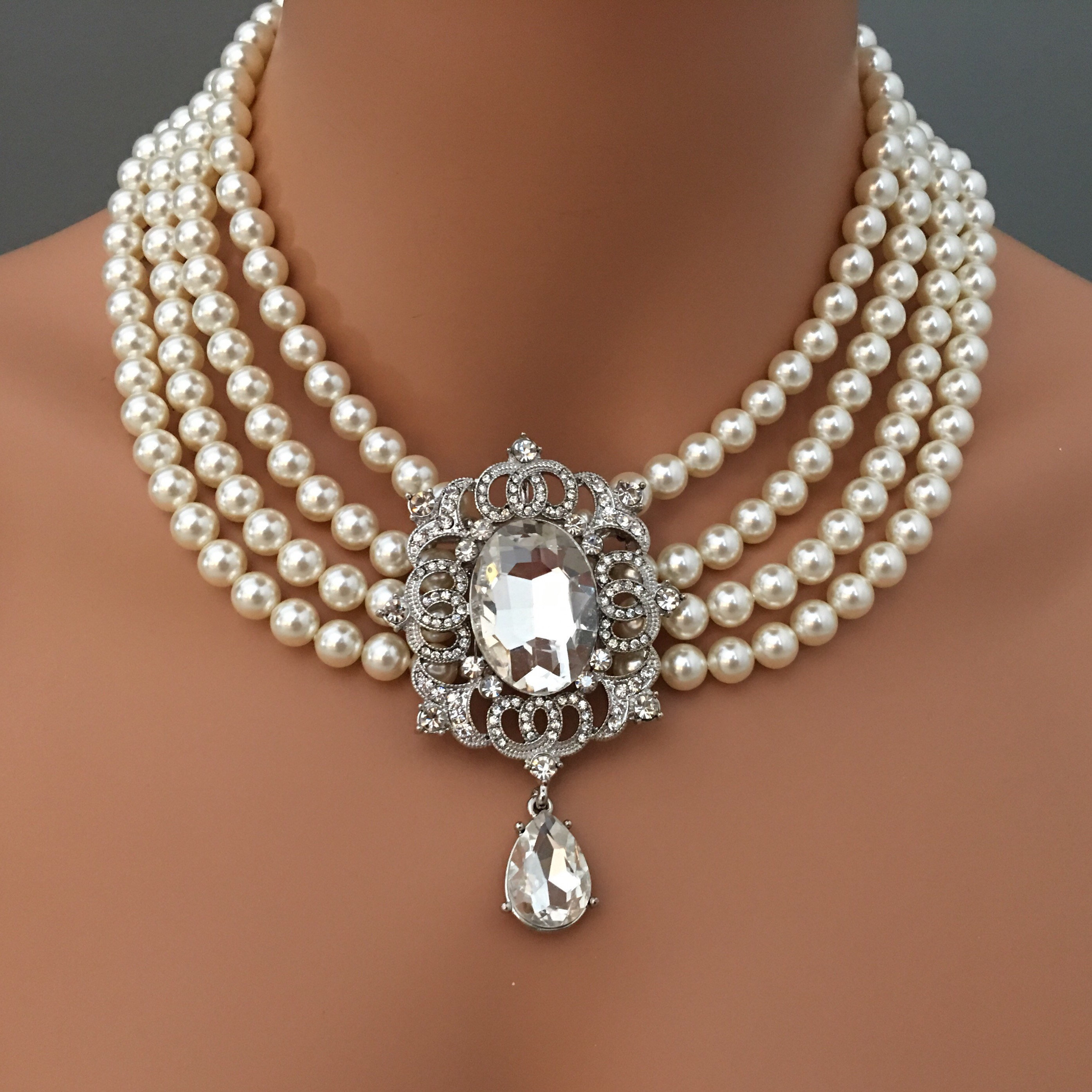 Princess pearl necklace deals