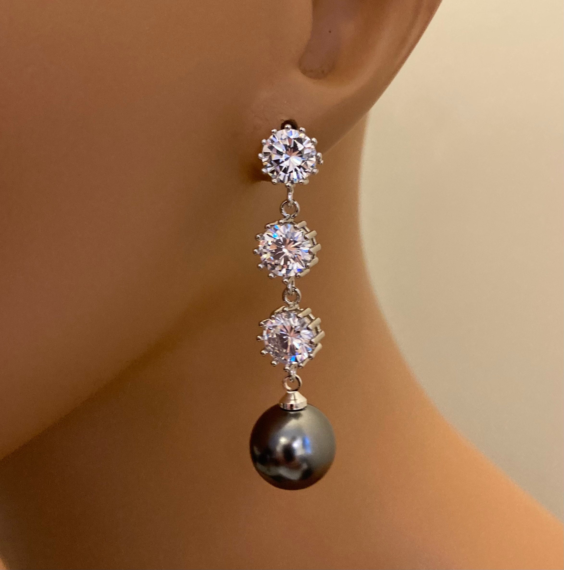 Grey Pearl Rhinestone Earrings