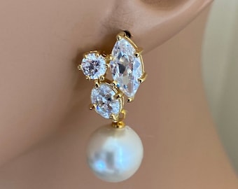 Pearl Earrings Cubic Zirconia rhinestone gold earring posts elegant chic classy Gift for her wedding earrings mother of the bride