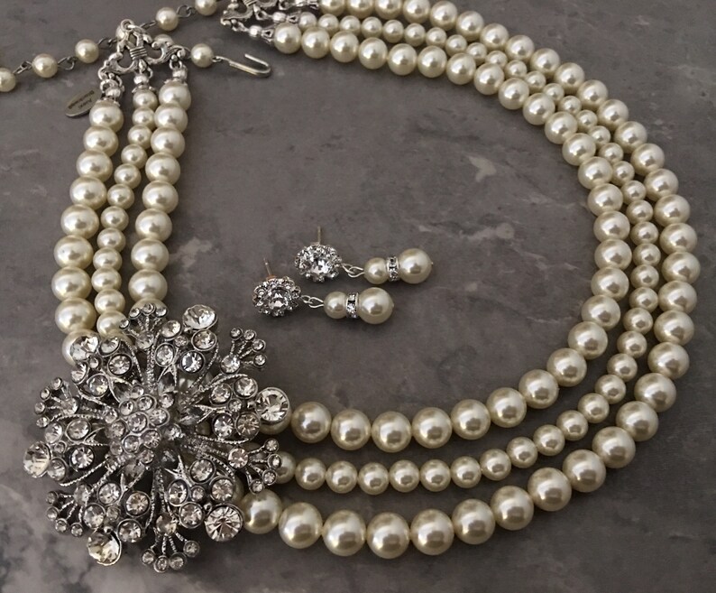 Complete Wedding Jewelry Set Pearl Necklace With Brooch Etsy
