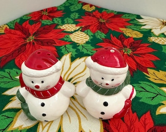 Vintage Christmas Mr and Mrs Snowman Salt & Pepper Shakers