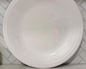 White Classic Rim Dinner Plate, P86 Fiestaware
