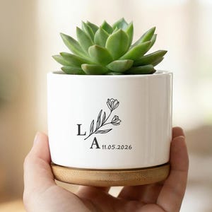 Personalized Succulent Planter,Gift For Wedding Couple,Custom Initial Flower Pot Gift For Couple,Minimalist Wedding Decor Keepsake