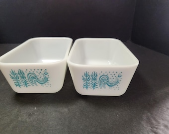 Pyrex Vintage Butterprint Ovenware in Turquoise 1959-68
